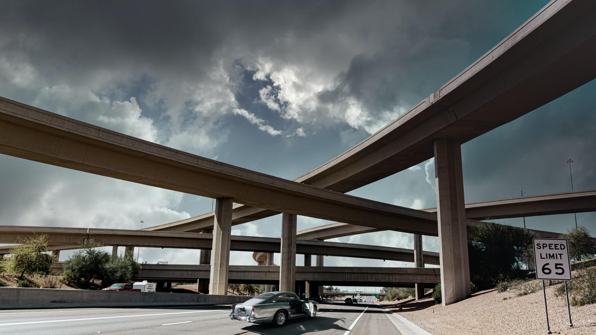 Aston Martin DB5 on freeway in Phoenix, Arizona