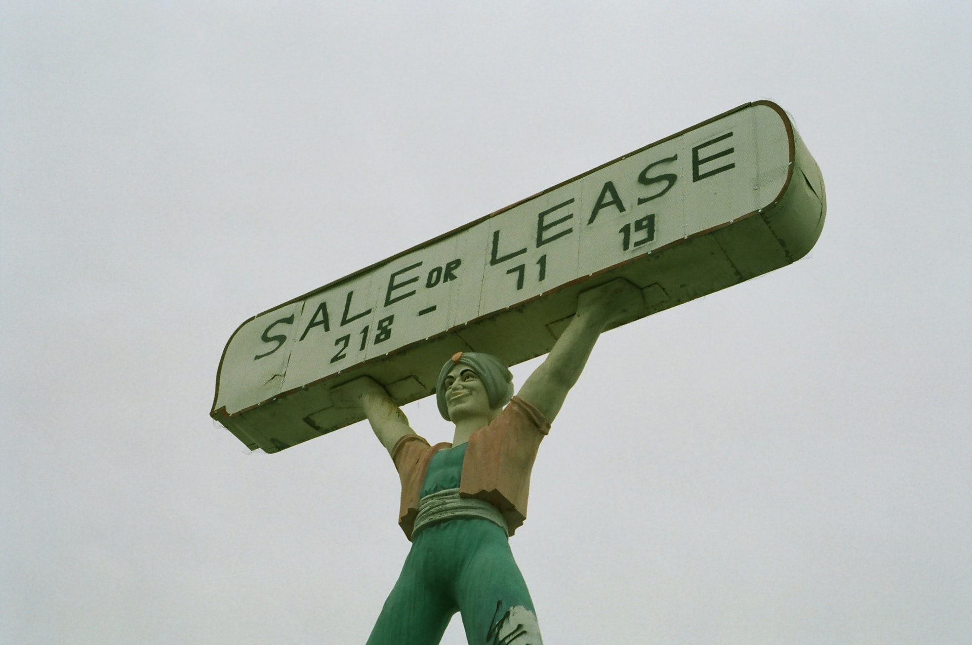 Vintage sale or lease sign in Minnesota